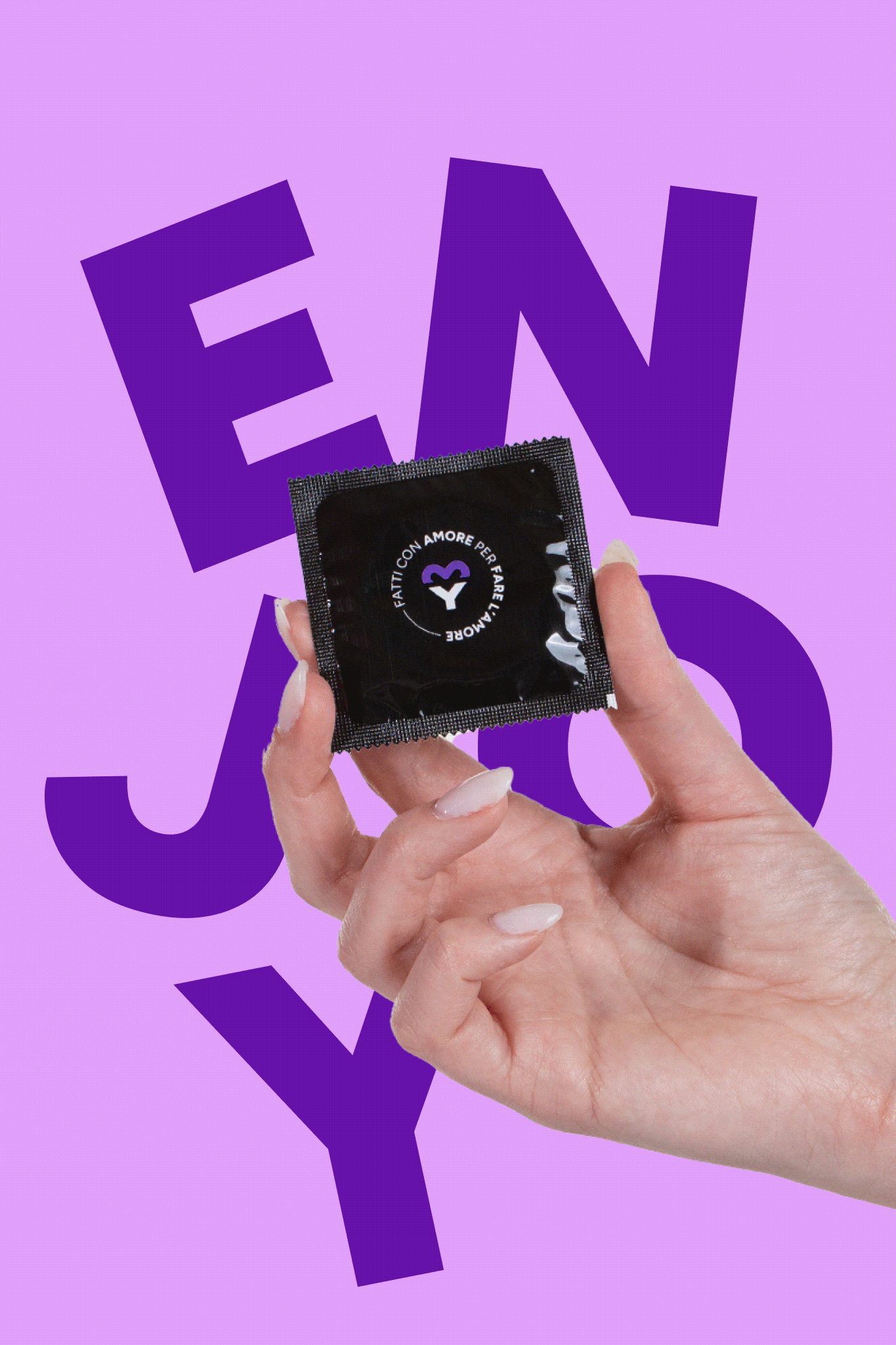 mysecretcase-collezione-preservativi-generica.gif