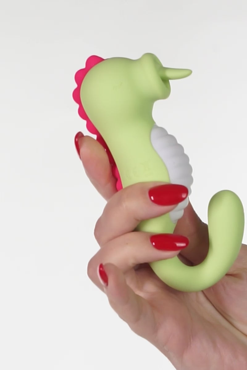 Chiavalluccio - Licking